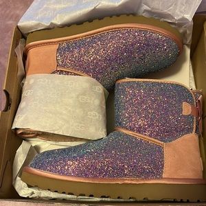 UGG Women’s Classic Mini Bow Cosmos